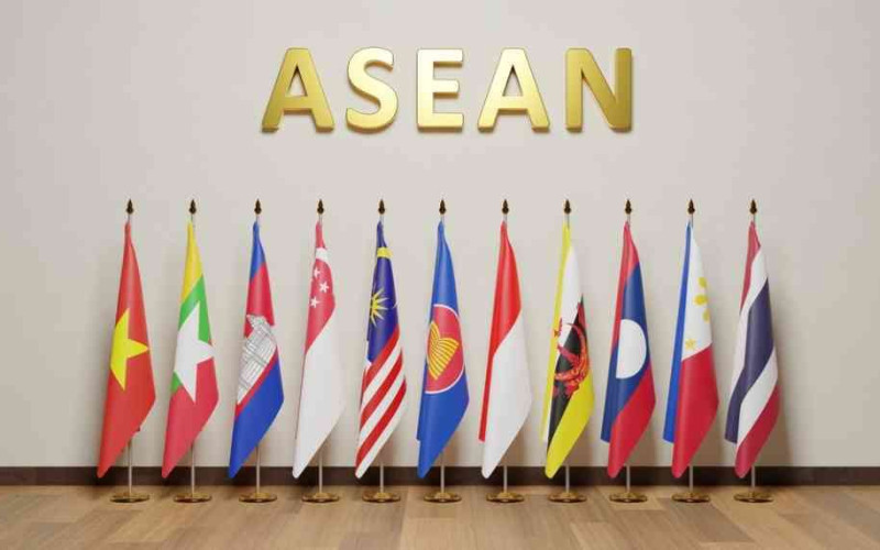 Vietnam as Your 2026 ASEAN Service Hub: Why Smart Companies are Basing Regional Sales Teams in HCMC